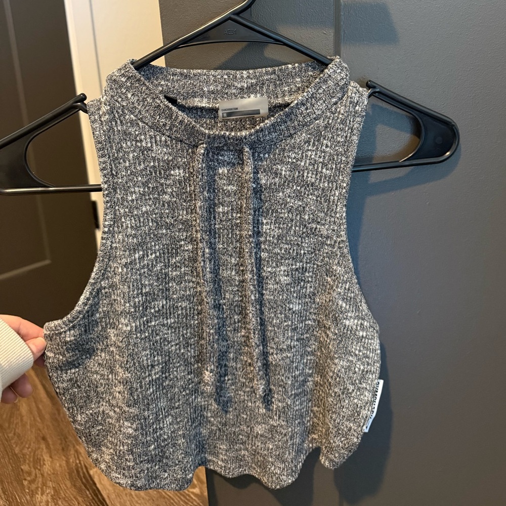 Gymshark high neck  Sleeveless Knit gym crop top
